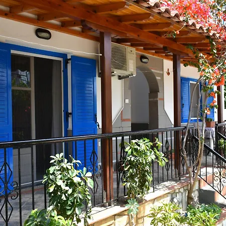 Pansion Pandora * مدينة سكياثوس